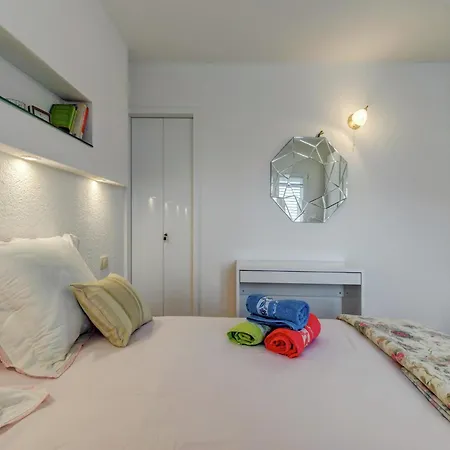 Apartment Ocean Views & Tranquil Living, Cleaning Included Trogir