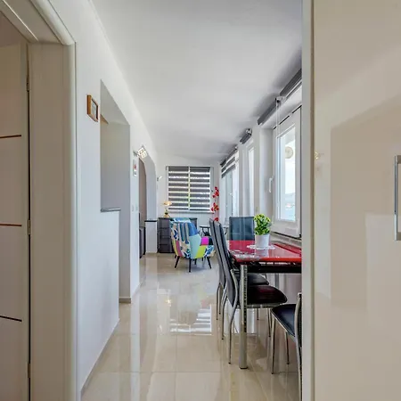 Ocean Views & Tranquil Living, Cleaning Included Trogir