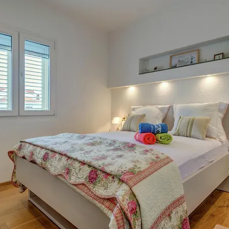 Ocean Views & Tranquil Living, Cleaning Included * Trogir