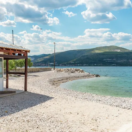 Apartment Ocean Views & Tranquil Living, Cleaning Included Trogir